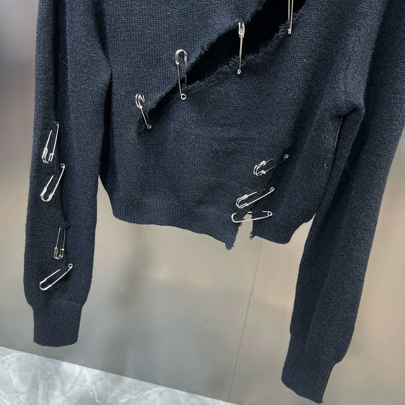 Summer Fall Ripped Hole Pin Men O Neck Long Sleeve Sweater Personality Fashion Hip Hop Punk Oversized Knitted Clothing Top Black