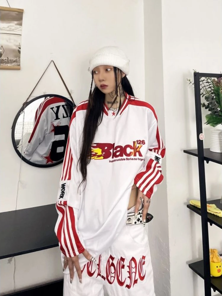 

New Hip Hop Oversized T Shirt Retro Loose Basketball Sports Fire Print Graphic T Shirts Streetwear Long Sleeve Y2k Top Women