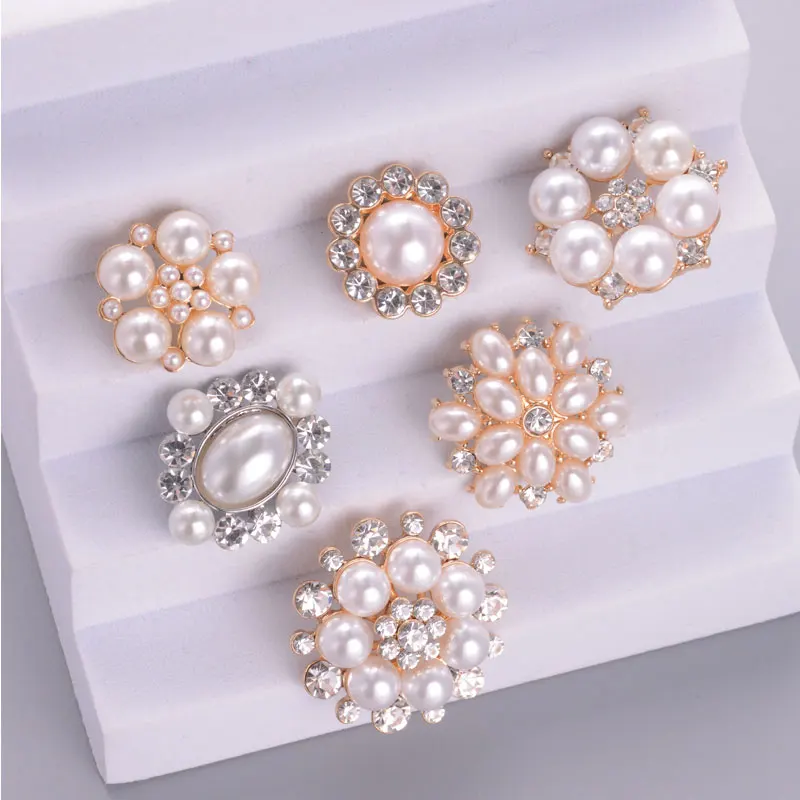 5pcs Luxury Rhinestone Pearl Flower Shirts Buttons Fashion Bridal Wedding Dresses Decorative Buttons Sewing Apparel Accessories