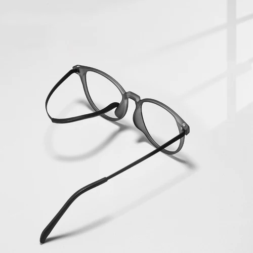 Imagen 2 del producto Gafas ultraligeras TR90 de titanio para mujer, montura de gafas para miopía, gafas ópticas redondas cómodas de montura completa