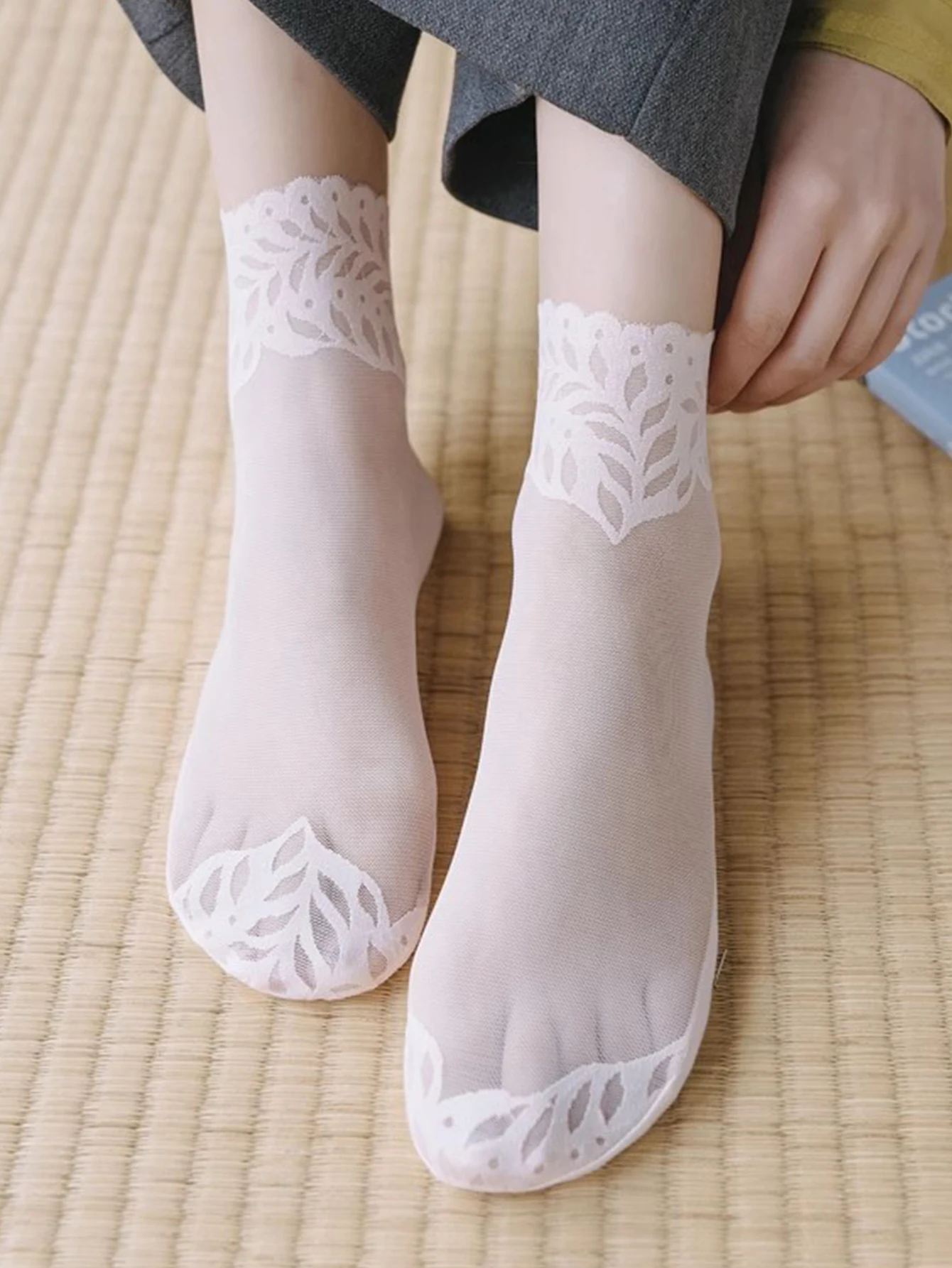 الجوارب النسائية الجوارب النسائية النقية يترك الأربطة غير مرئية السيدات قارب جوفاء عدم الانزلاق جوارب الضحلة
