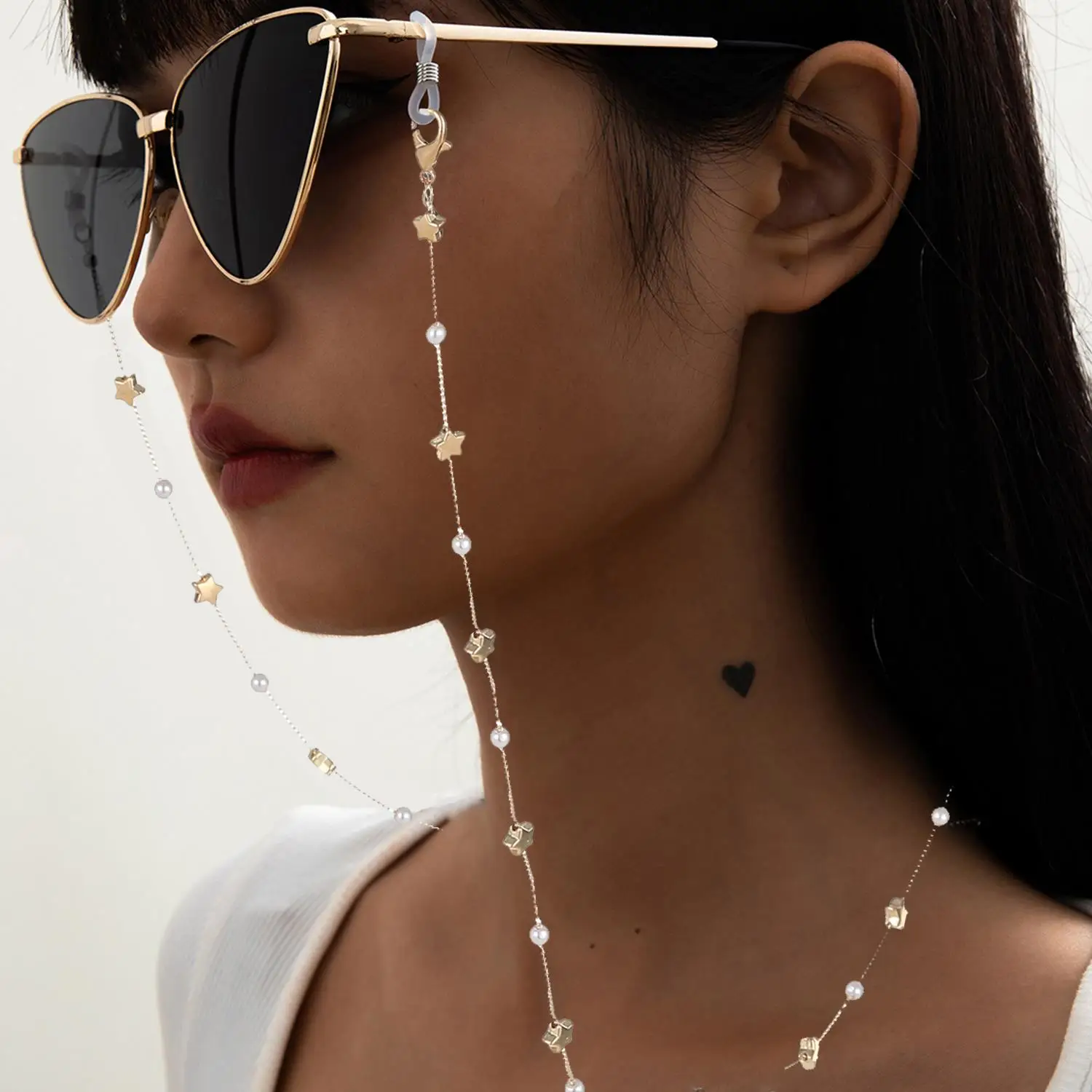 

Eyeglass Chain Pearl Beaded Glasses Rope Heart Charm Eyewear Retainer Glasses Holder Strap Women Sunglasses Neck Strap Gift