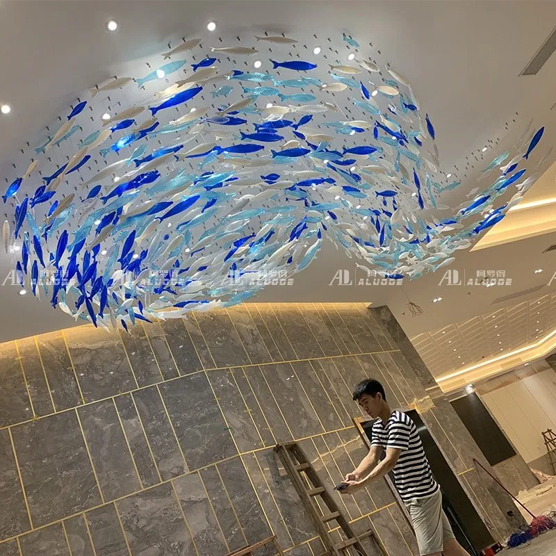 

Customized Aroud Hanging Fish Decoration Restaurant Ocean Theme Exhibition Hall Atrium Sales Department Staircase Hanging Glass