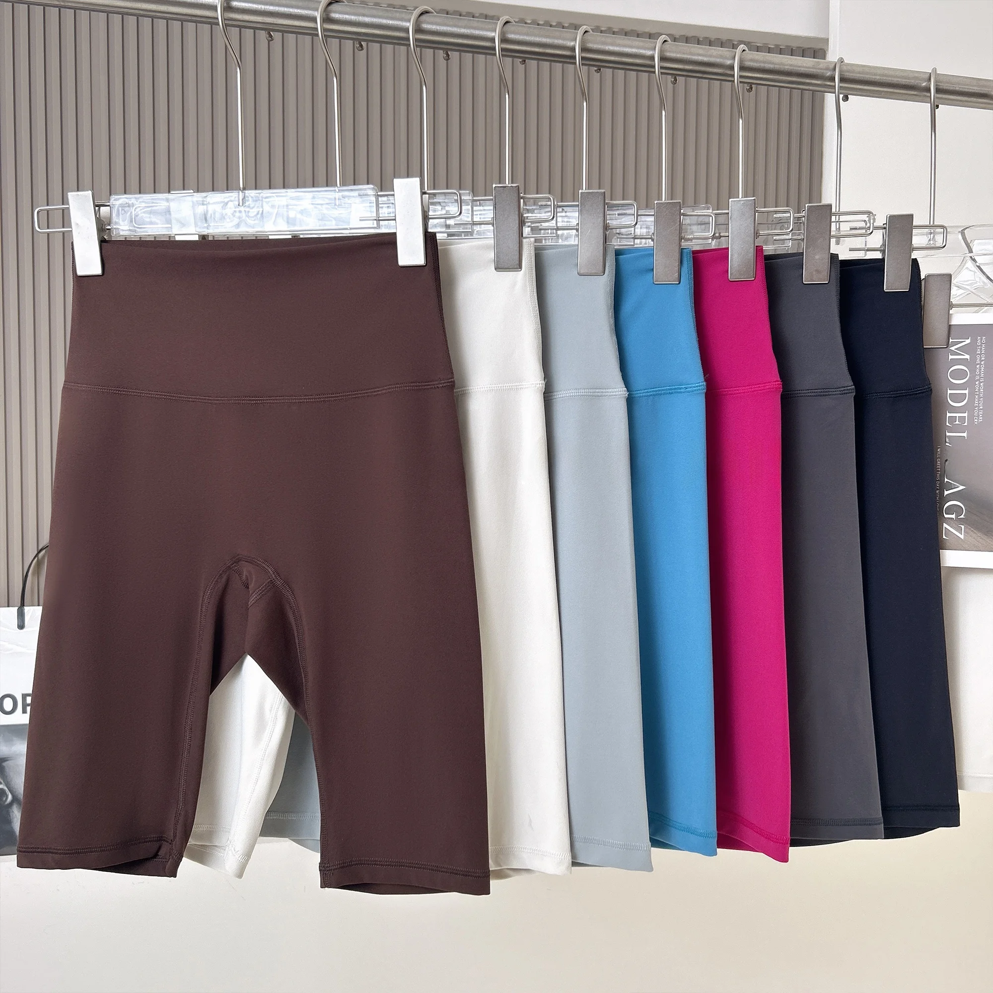 

Женские спортивные шорты с высокой талией для йоги и бега, длиной до колена, быстросохнущие, из нейлона, для активного отдыха