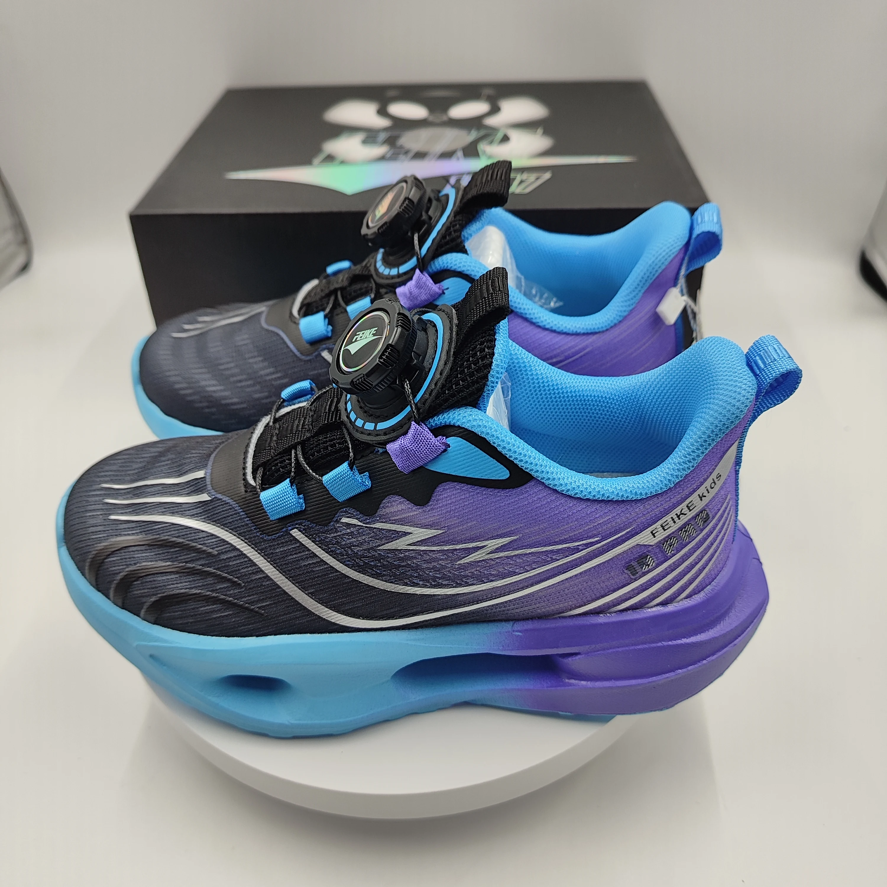 Scarpe sportive antiscivolo e - Sports Equipment For Boys recensione e prezzo