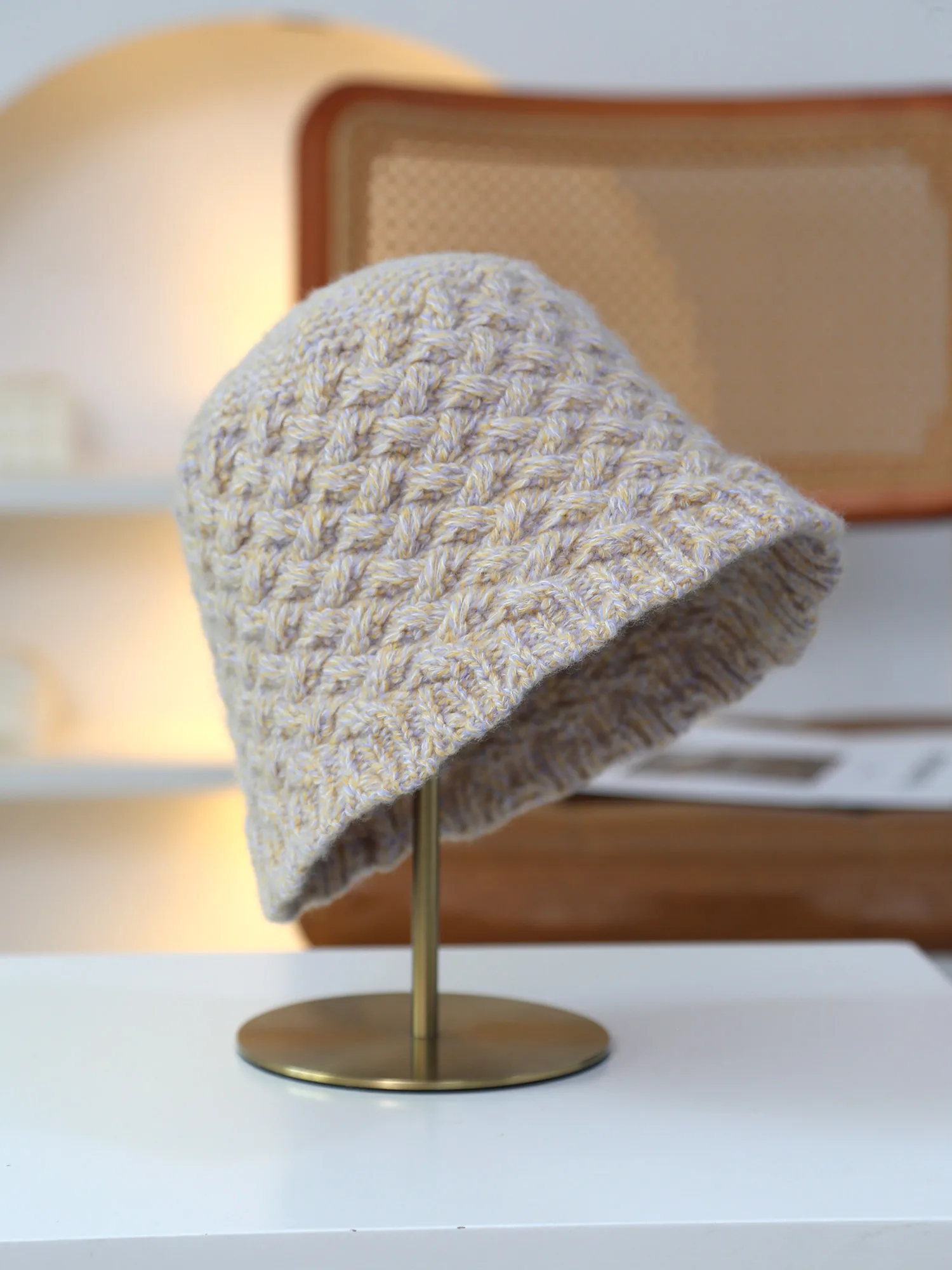 cappello-in-maglia-di-lana-per-l'autunno-e-l'inverno-modello-da-pescatore-con-filato-intrecciato-caldo-elegante-che-slancia-il-viso-versatile-in-stile-coreano