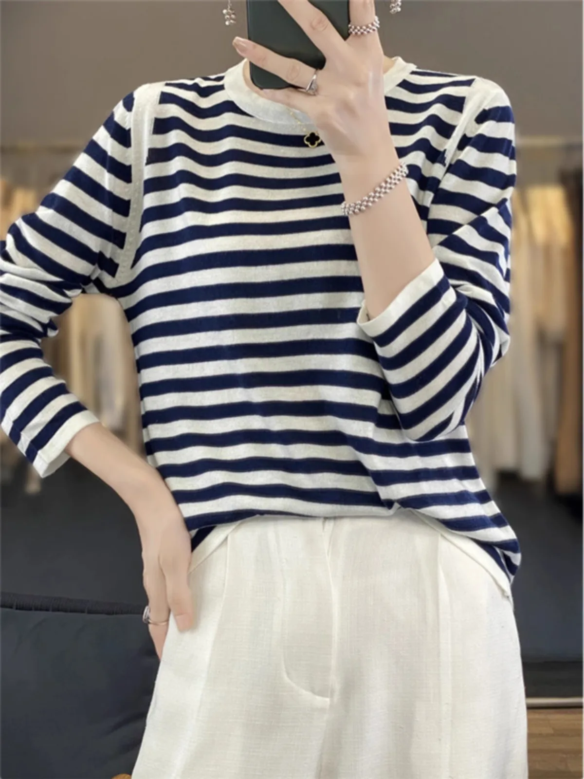 Striped thin cashmere sweater women\'s spring and autumn loose large size crewneck sweater base sweater