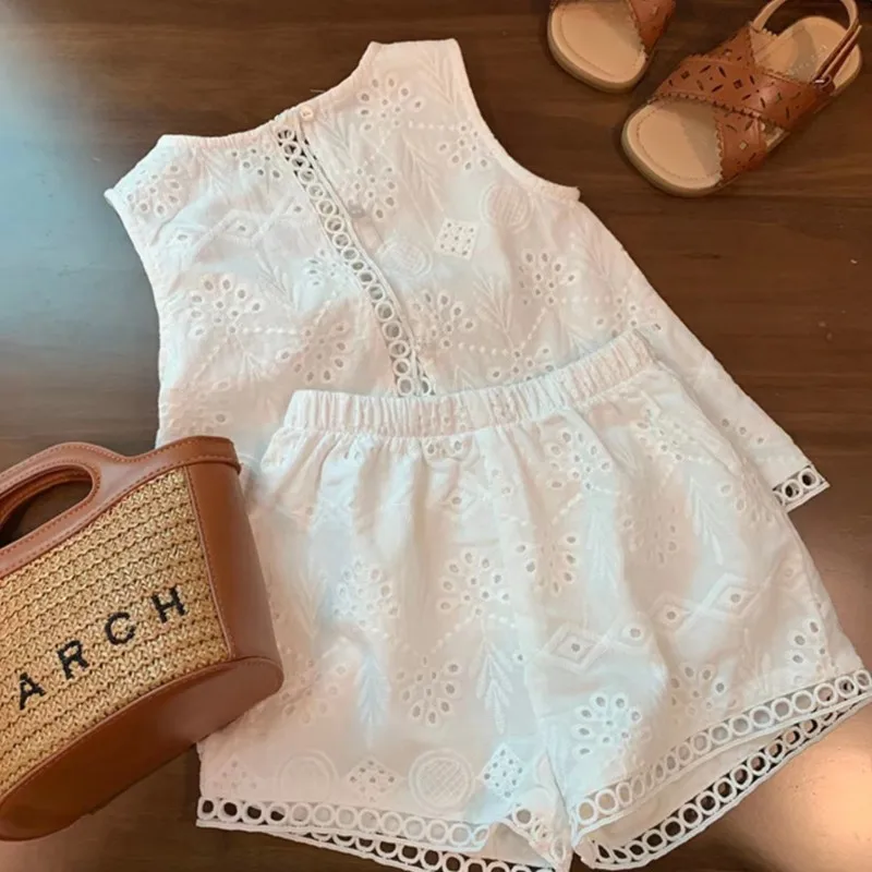 Charming 2PC Summer Clothes Set for Baby Girls – Lace Vest & Elastic Waist Shorts