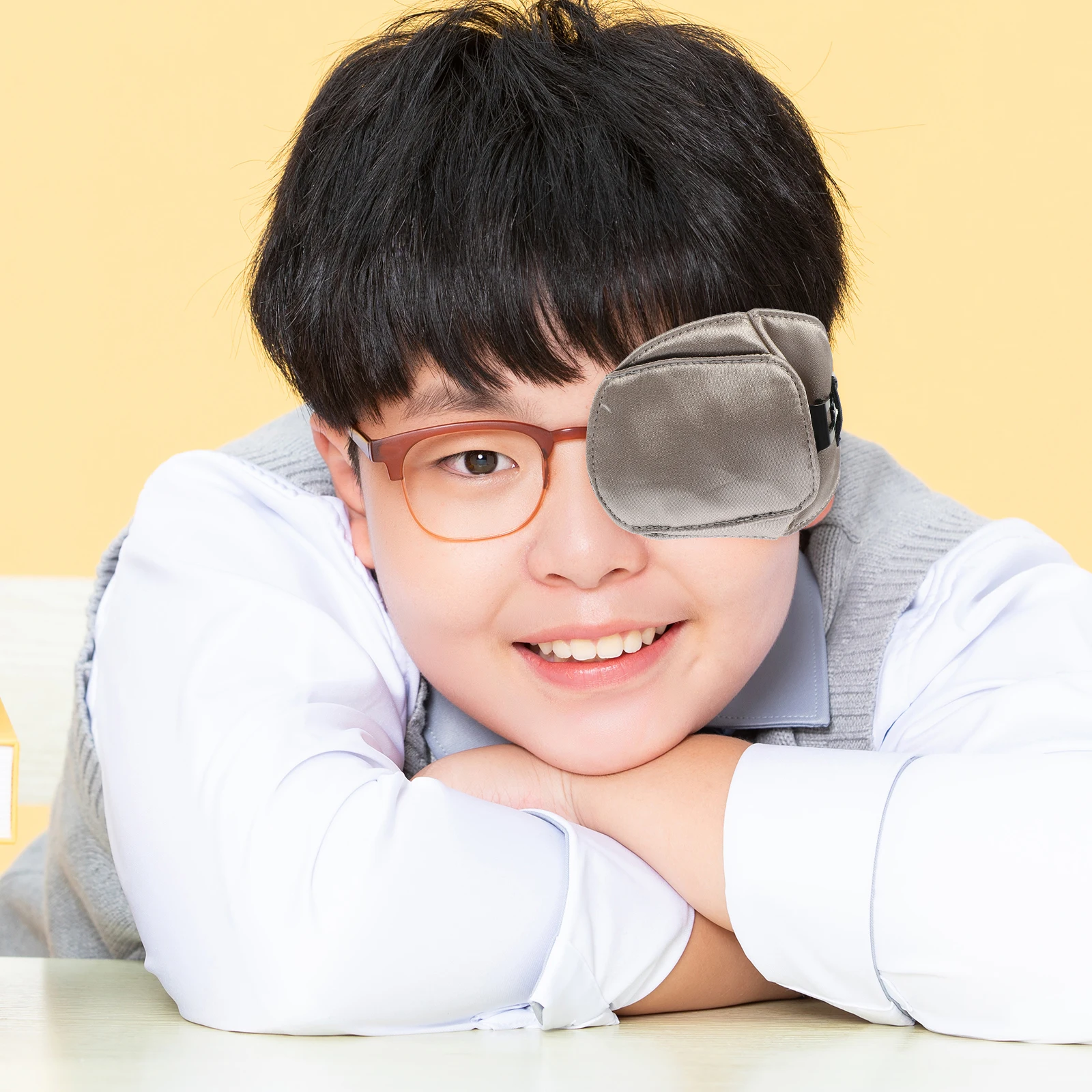 

2 Pcs Kids Silk Eye Mask Amblyopia Patches for Glasses Single Covers Black Gray S Shading Training Comfortable Portable