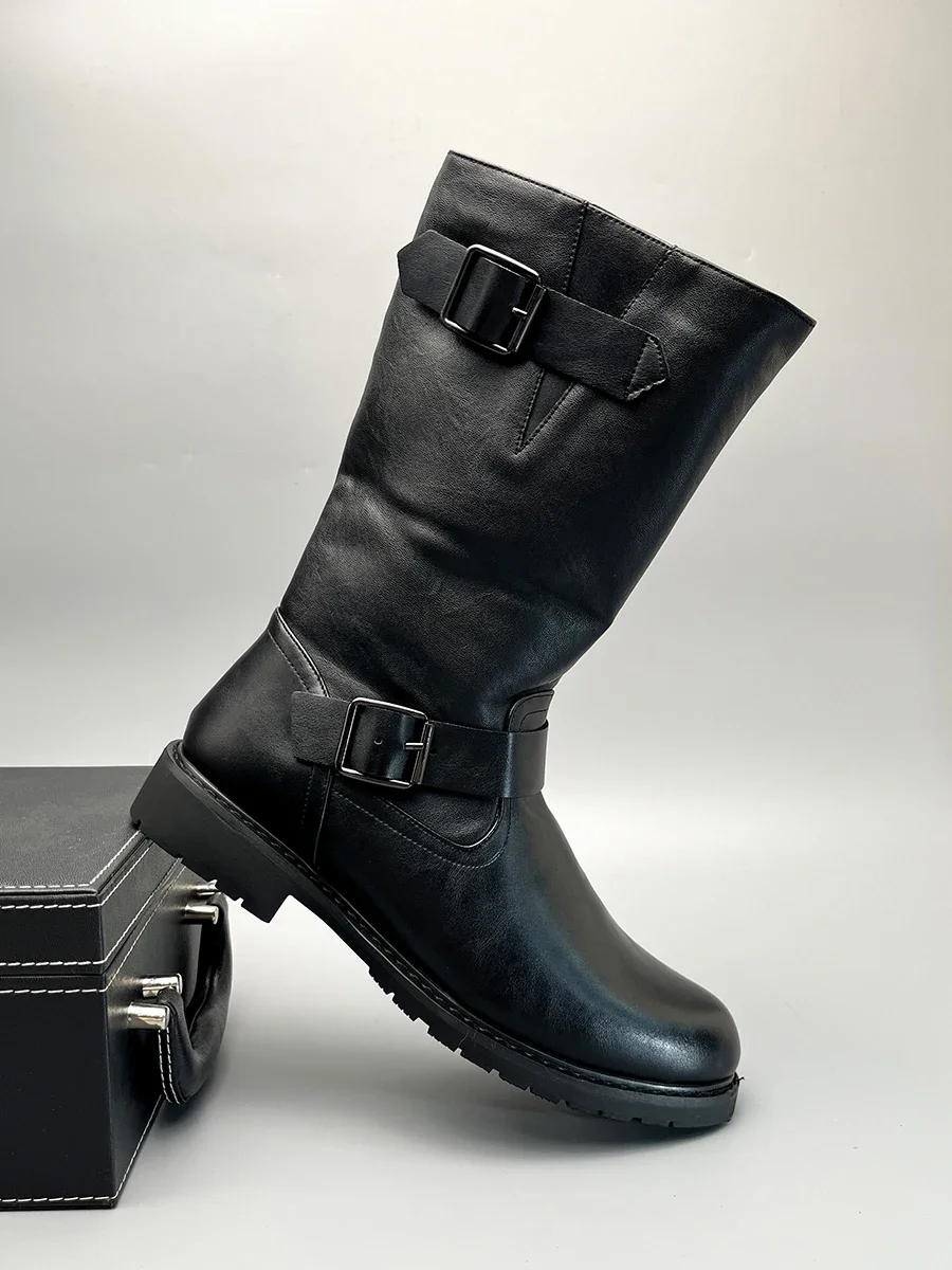 النمط البريطاني حزام مشبك فارس أحذية للرجال جلد أسود الارتفاع زيادة أحذية طويلة جولة تو الجانب سستة دراجة نارية الأحذية