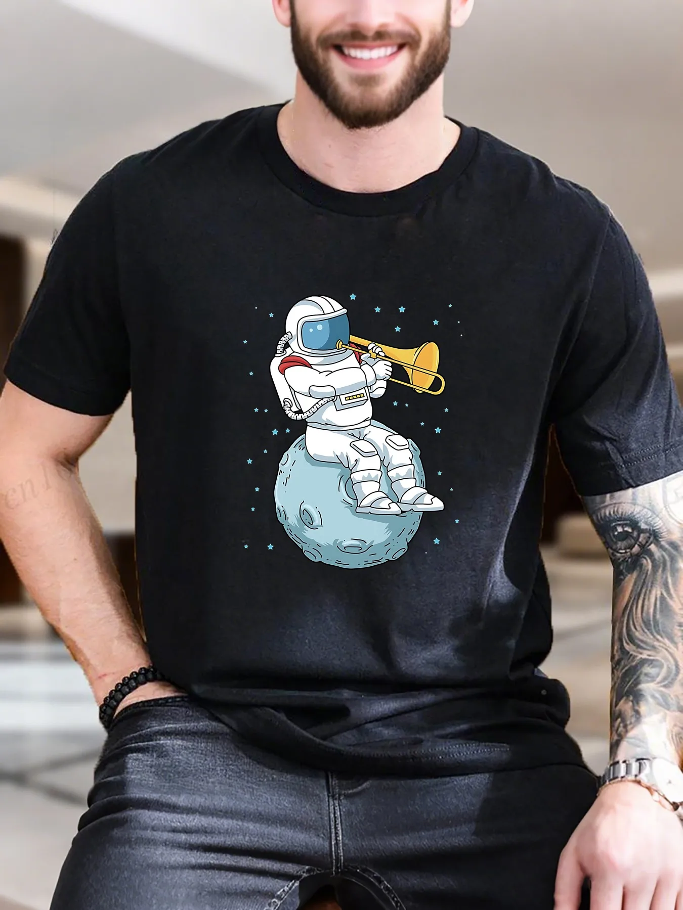 

New Arrival Fashion Men's Graphic Print T-Shirt Cartoon Astronaut Playing Trumpet with Stars 100% Cotton Breathable Casual Tee