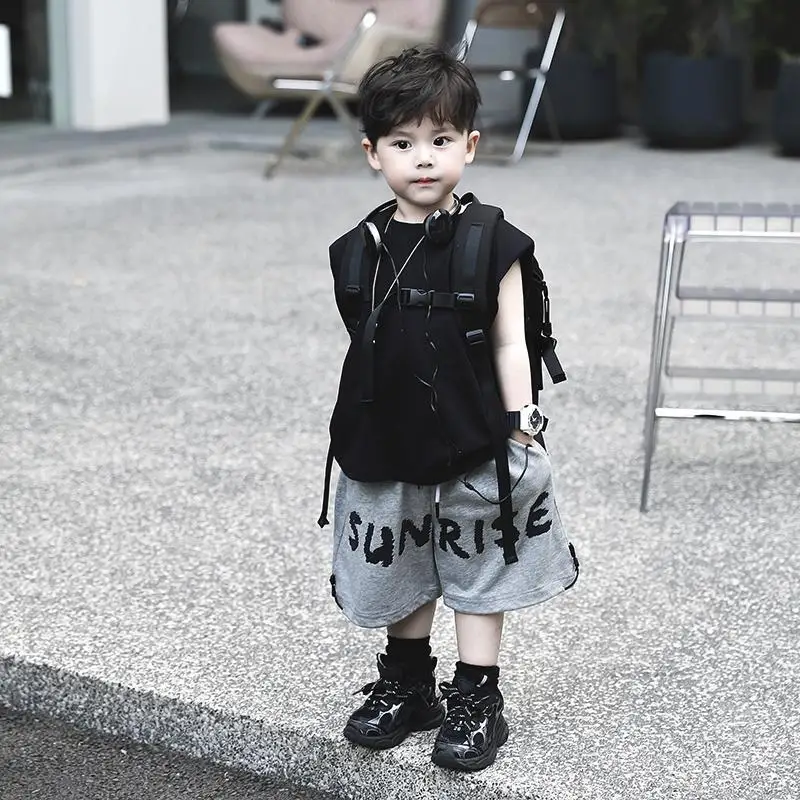 Boys' Tank Top Summer Set 2024 New Summer Children's Street Sleeveless T-shirt Casual And Handsome Sports Two Piece Suits