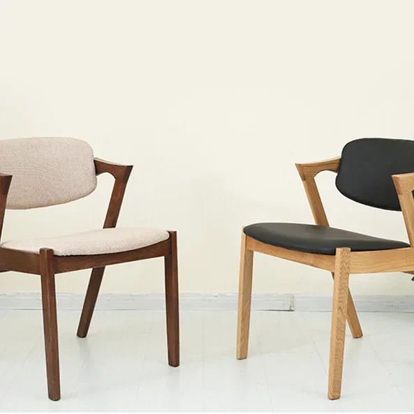 

s#A Hot-selling luxury restaurant furniture horn leather upholstered solid wood dining chair restaurant wooden chair