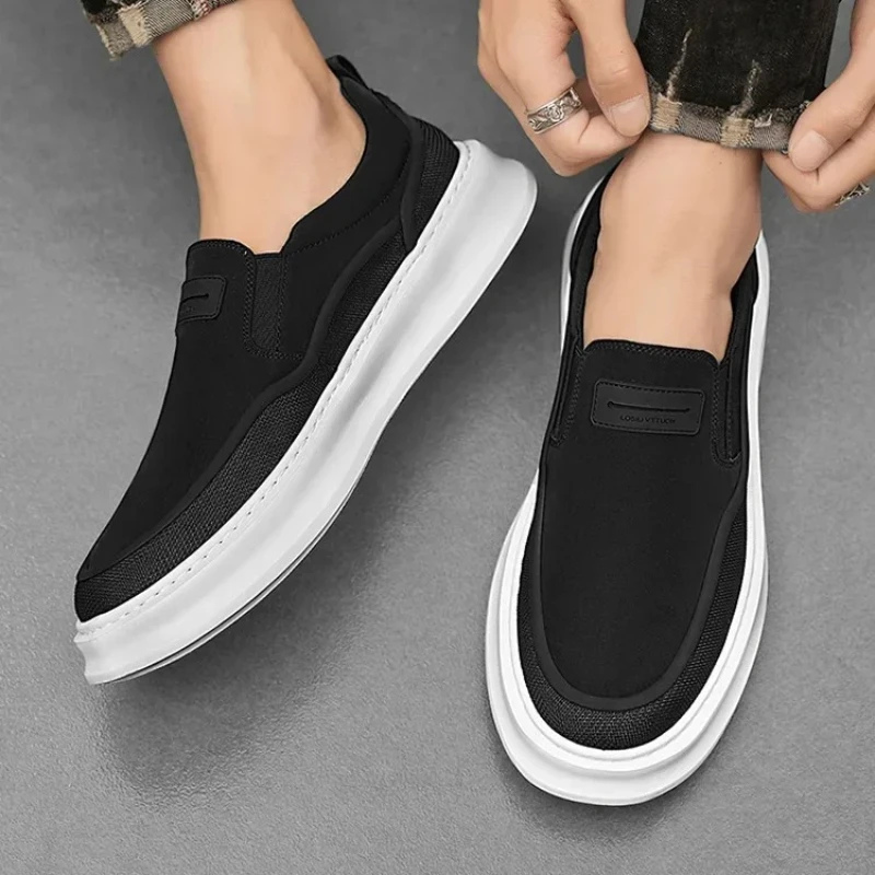 

Мужская повседневная обувь на плоской подошве с низким берцем и мягкой подошвой, дышащая ткань-зонтик, новый уличный стиль, ленивые прогулочные лоферы с цветными блоками