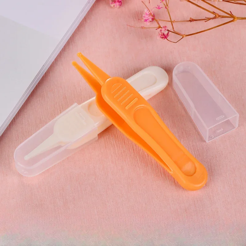 

1Pc ABS Plastic Nose Navel Cleaning Baby Safety Care Round Head Clamp Infant Tweezers Nasal Cleaner Cleaner Clip Clean Tweezers