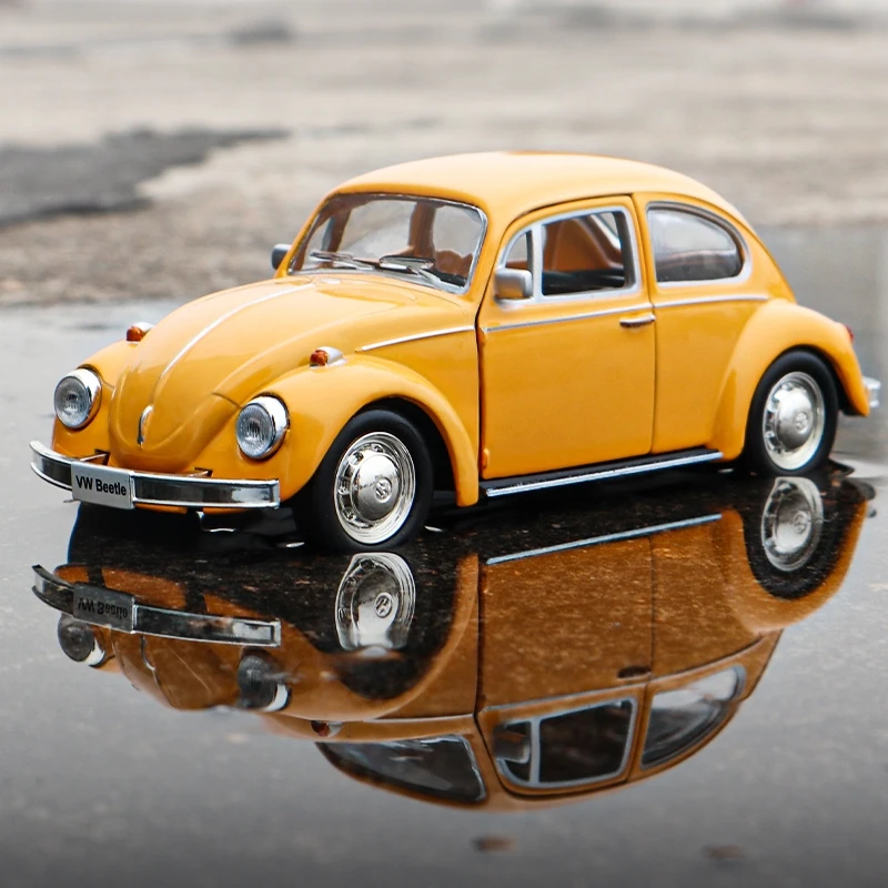 Railed/Motor/Cars/Bicycles 1967 Retro Classic Beetle Simulation Exquisite Diecasts & Toy Vehicles RMZ city 1:36 Alloy Car Model