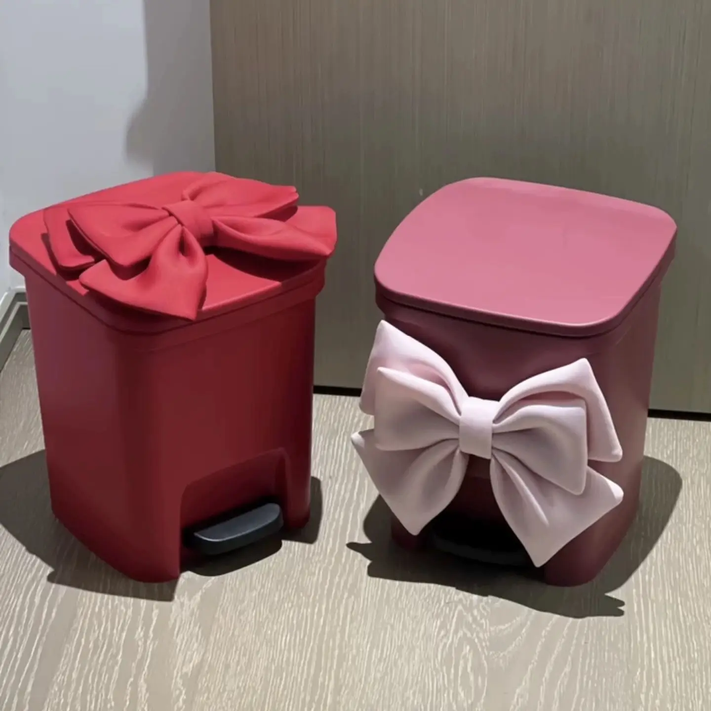 

Мультяшный бант, креативный дизайн, мусорное ведро для гостиной, ванной комнаты, украшение для пола, мусорная корзина, эстетические роскошные украшения, мусорные баки
