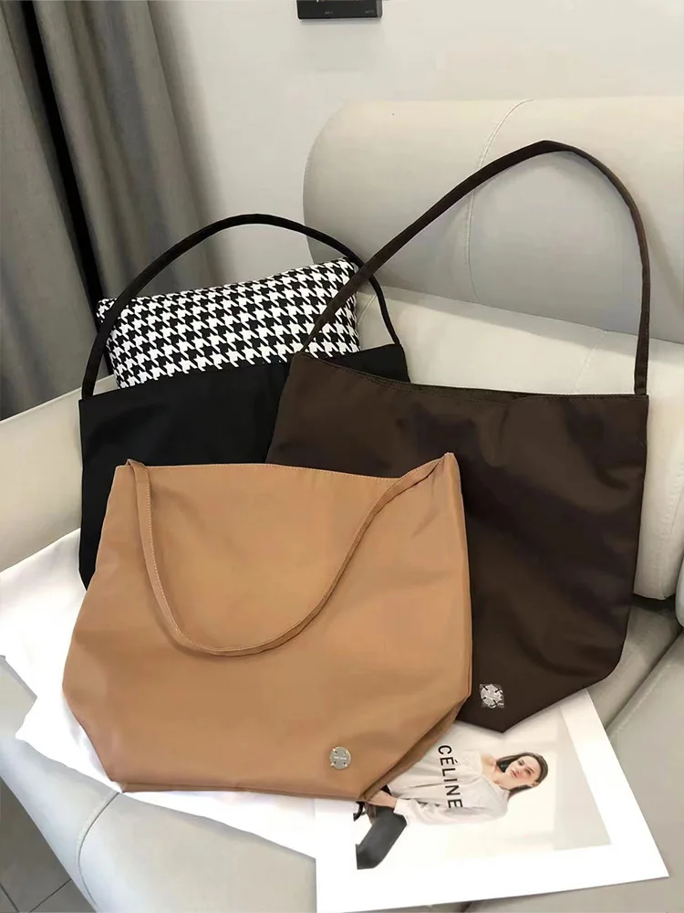 Nylon Fabric Bucket Bag Large Capacity Tote Bag Nylon Breathable Soft Shoulder Handbag