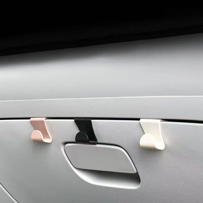 Versteckte Handschuhfachhaken aus Kunststoff für die Beifahrerseite, universelle Auto-Innenraum-Organizer-Clips – Detail 3