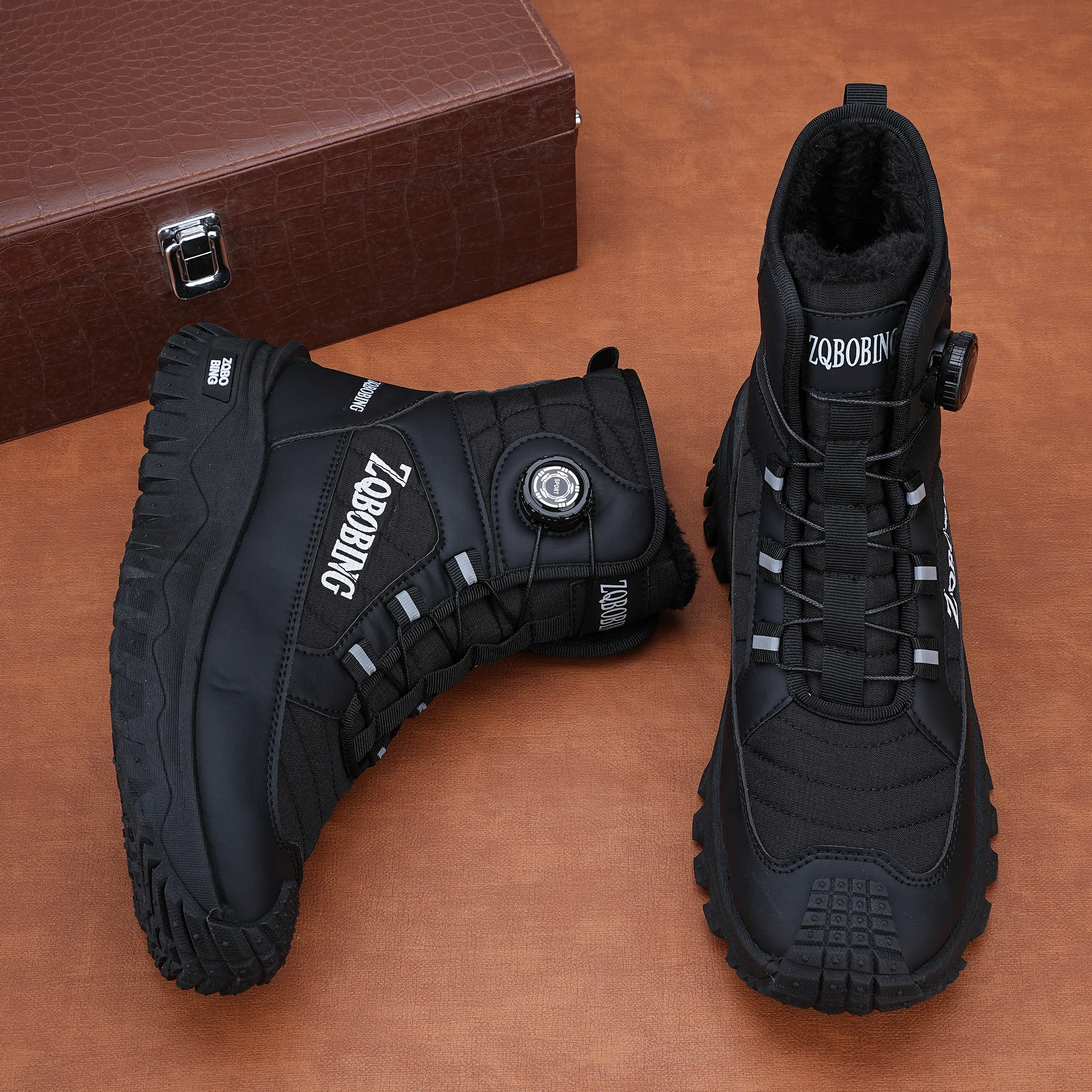 Winterfleece-gefütterte warme High-Top-Herrenstiefel, vielseitige Herrenstiefel im koreanischen Stil, verdickte leichte Baumwollschuhe, trendige Outdoor-Schneestiefel. – Detail 11