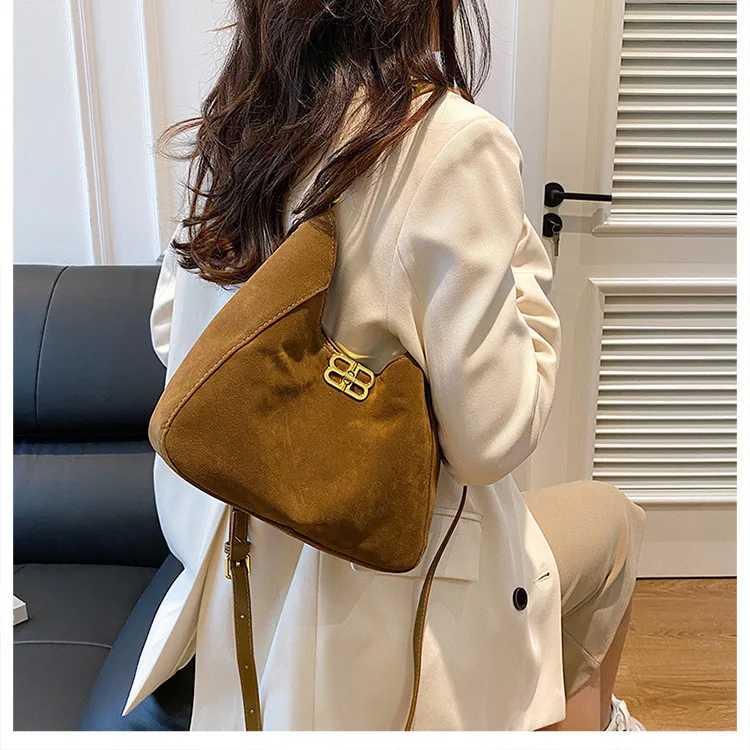 

Trendy Leopard Print Tote Bag - Extra Large Shoulder Bag for Women, Multi-Way Crossbody/Underarm Carry, Spacious & Chic