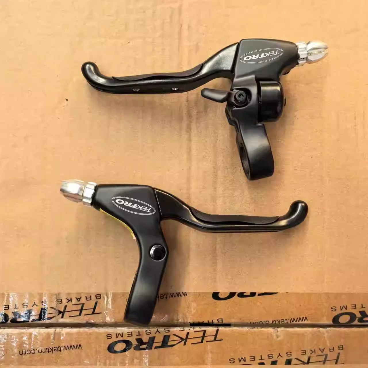 

1 пара интегрированного звонка для велосипеда TEKTRO, левый и правый тормозной рычаг, черный