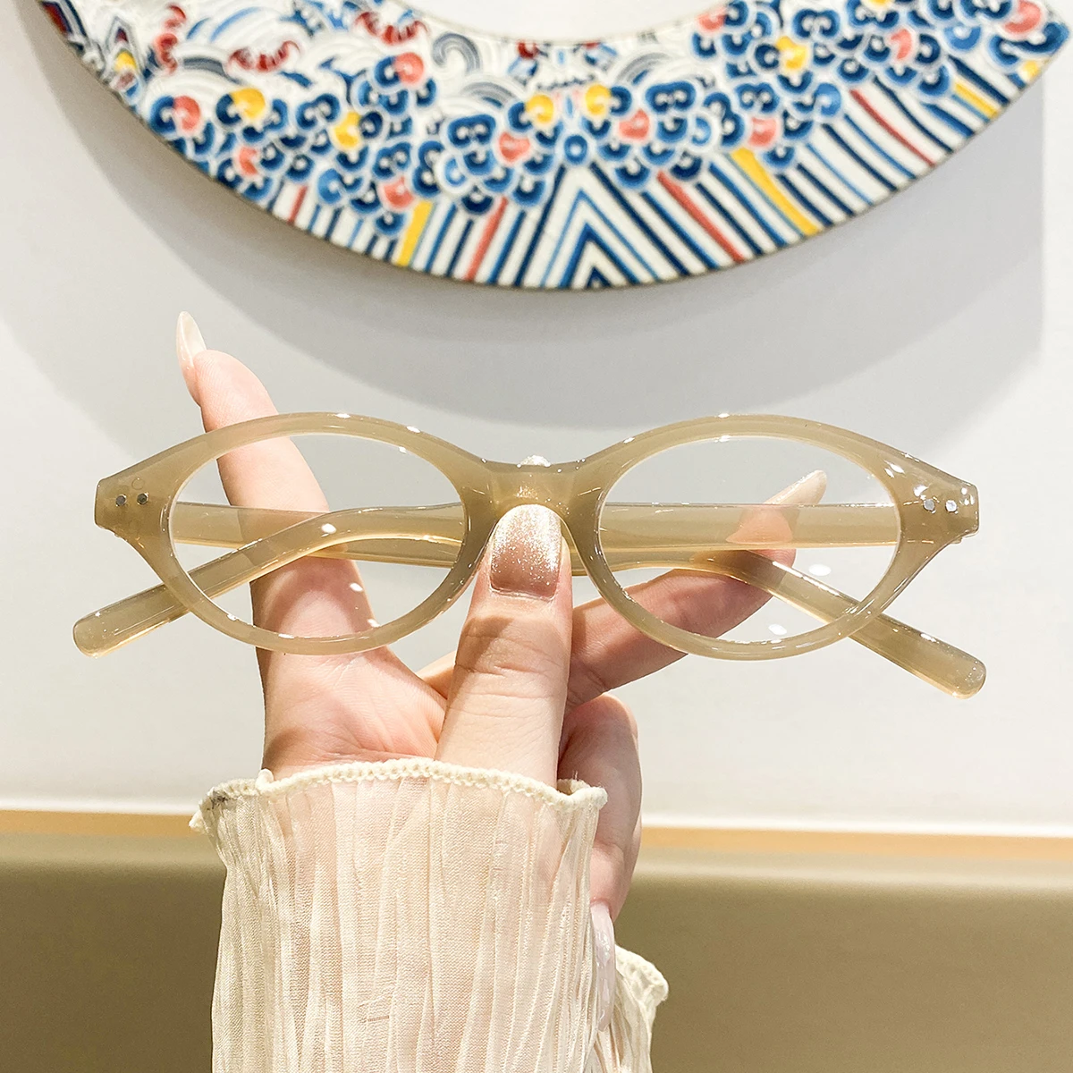 1 Pair of Women's Oval Full-Frame Non-Prescription Glasses, Cool and Stylish Korean-Style Exquisite Niche Versatile Women's Fashion Glasses, Suitable for Campus Daily Wear, Parties, Store Visits, Trendy Street Photogra