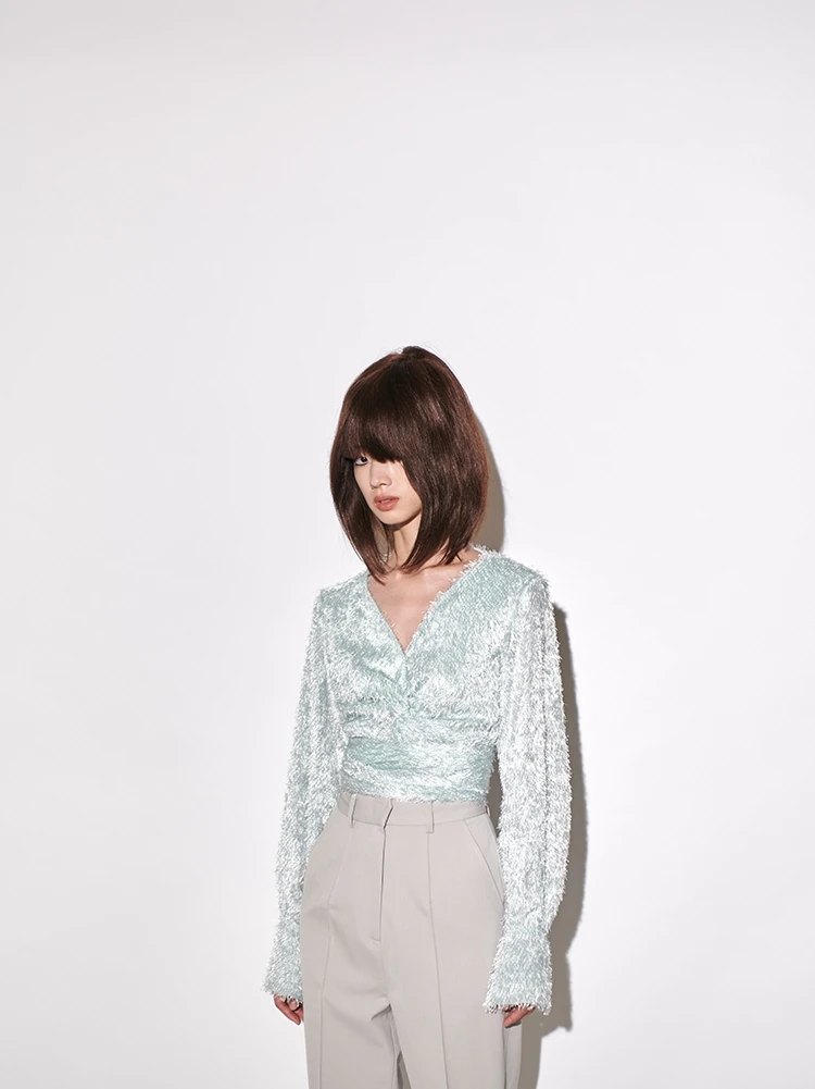 

Пушистая блузка с глубоким V-образным вырезом и завязками на талии, 100% полиэстер, женская, премиум-класса, повседневная.