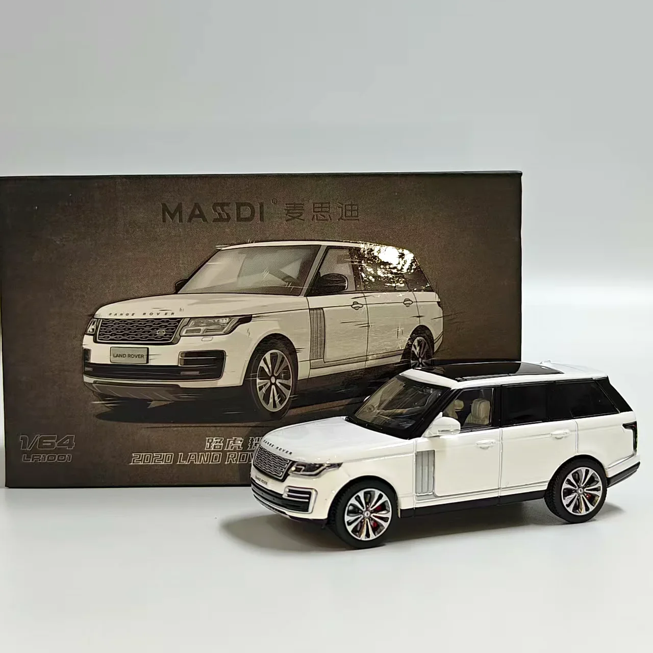 

Модель автомобиля MASSDI из сплава 1:64 Range Rover — белый/серый/серебристый литой кузов с амортизирующим дизайном — подарок на Рождество/Хэллоуин