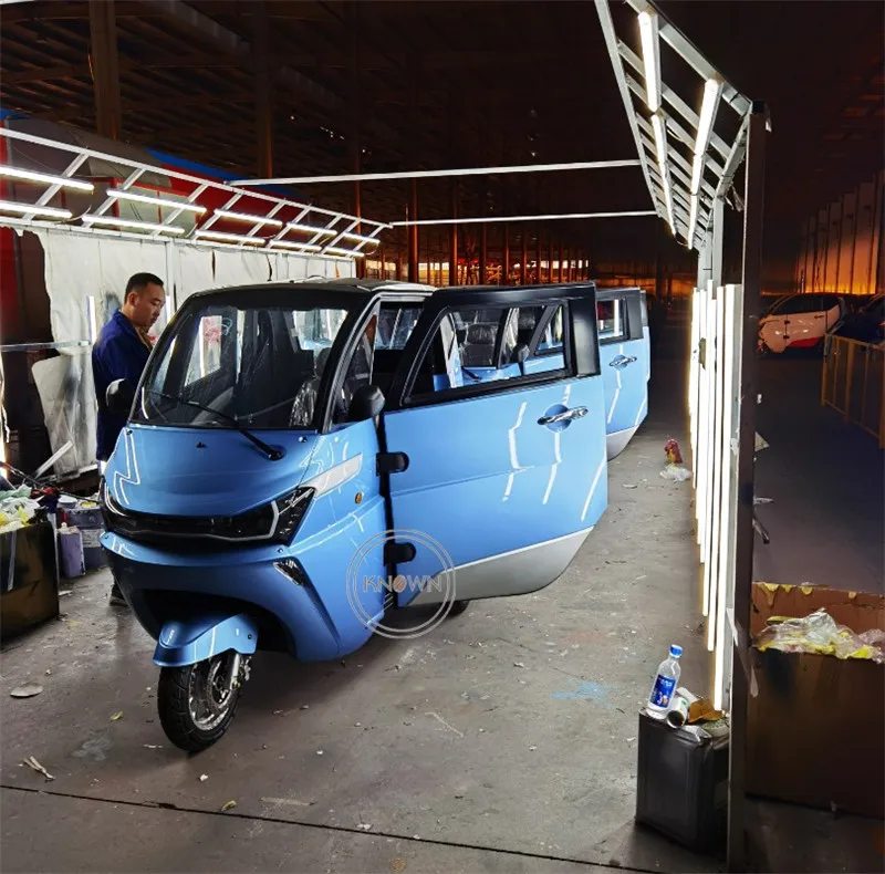 Закрытый электрический трехколесный велосипед с новой энергией для взрослых, мини-мотоцикл, 3-колесный пассажирский автомобиль на продажу, настраиваемый