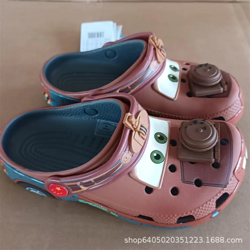 Image of Mater Anime Erwachsenen-Cartoon-Hausschuhe Niedliche Autos Clogs Outdoor Rutschfeste Strandsandalen Lässige Eva-Lochschuhe für Herren Gartenschuhe