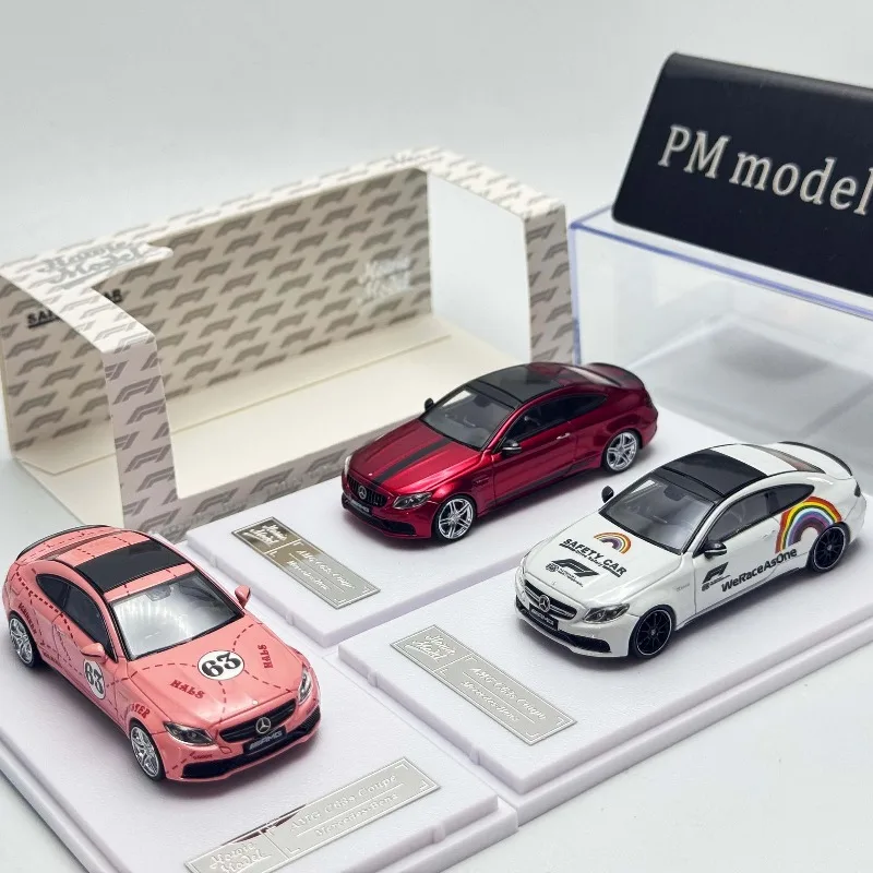 In stock 1:64 C63s AMG W205 alloy miniature replica car model, boy toy gift, room collection statue