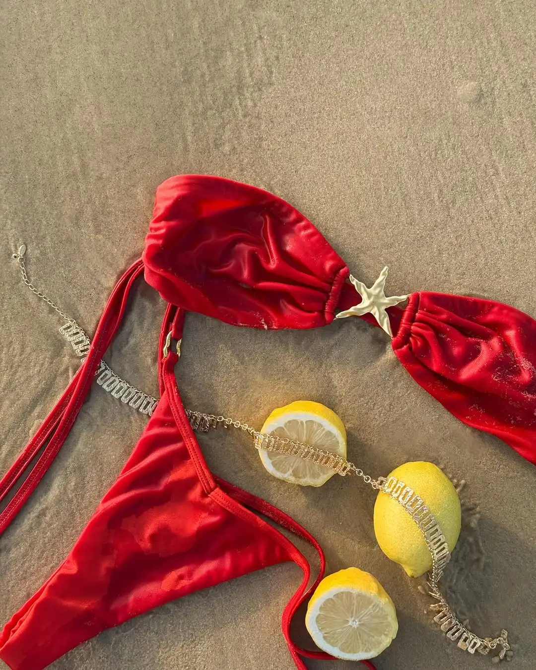 

2025 трендовый комплект микро бикини с пряжкой, женские купальники из 2 предметов, модные сексуальные женские купальники с открытой спиной на бретелях, пляжная одежда, наряды