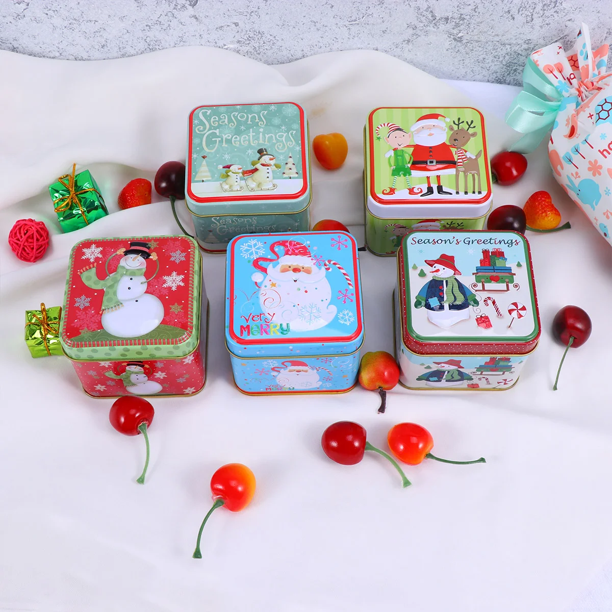

5Pcs Christmas Tinplate Candy Box Square Tinplate Candy Cookie Boxes Exquisite Candy Jar Gift Box (Red Snowman+Skiing Snowman+Bl