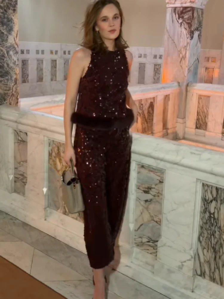 Conjunto de duas peças de lantejoulas brilhantes, feminino, gola redonda, bainha peluda, regata, calças compridas soltas, nova moda sexy, roupas de festa para mulheres, 2025