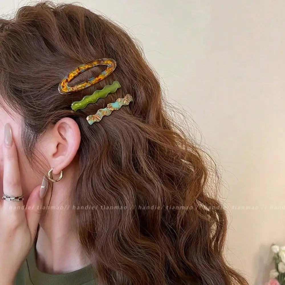 

3-Pack Wavy & Oval Acetate Hair Clips for Women, Retro Style Side Clips