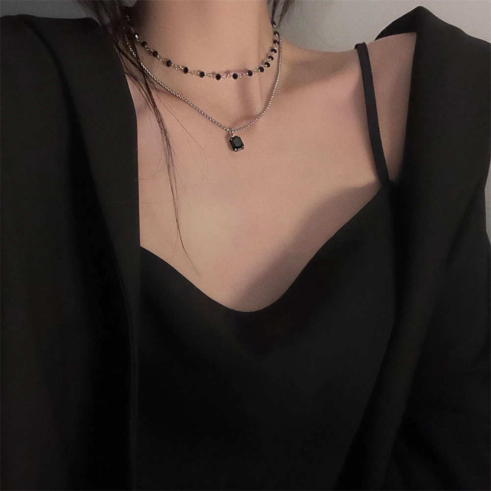 Dark Punk Black Square Pendant Necklaces Vintage Exquisite Double Layered Clavicle Chain For Women Fashion Choker Jewelry Gifts