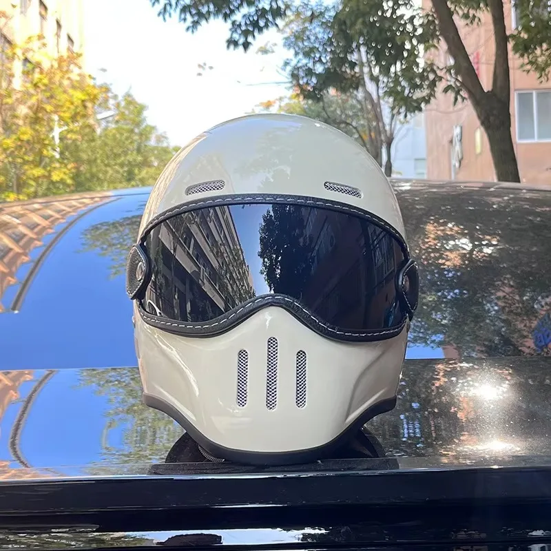 

Airo Retro Pig Nose Glass Fiber Reinforced Plastic Full Face Motorcycle Helmet for Four Seasons Use