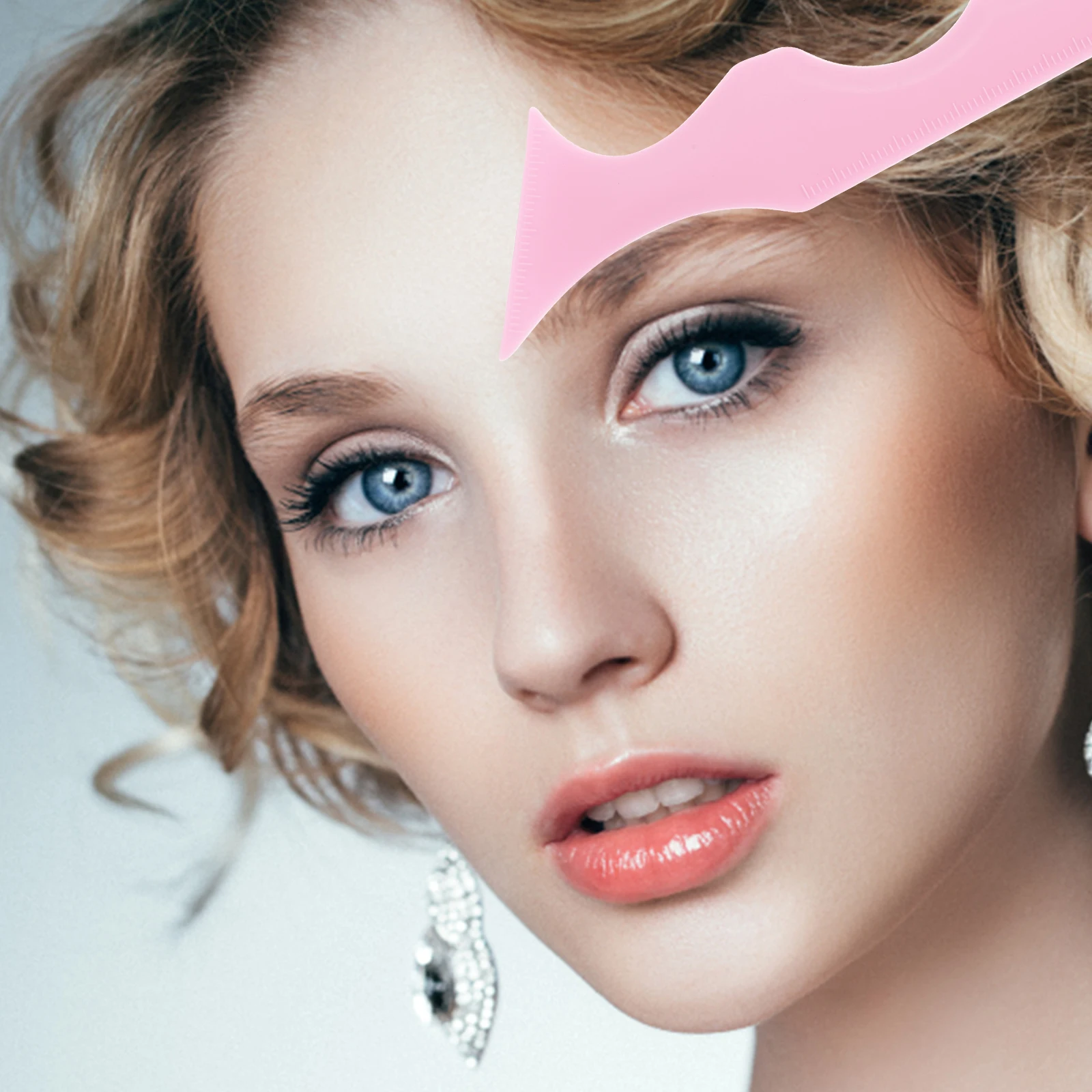 

Eyeliner Flick Stencil Beauty Aid Mascara Tool Applicator Template Lipstick Pink Miss