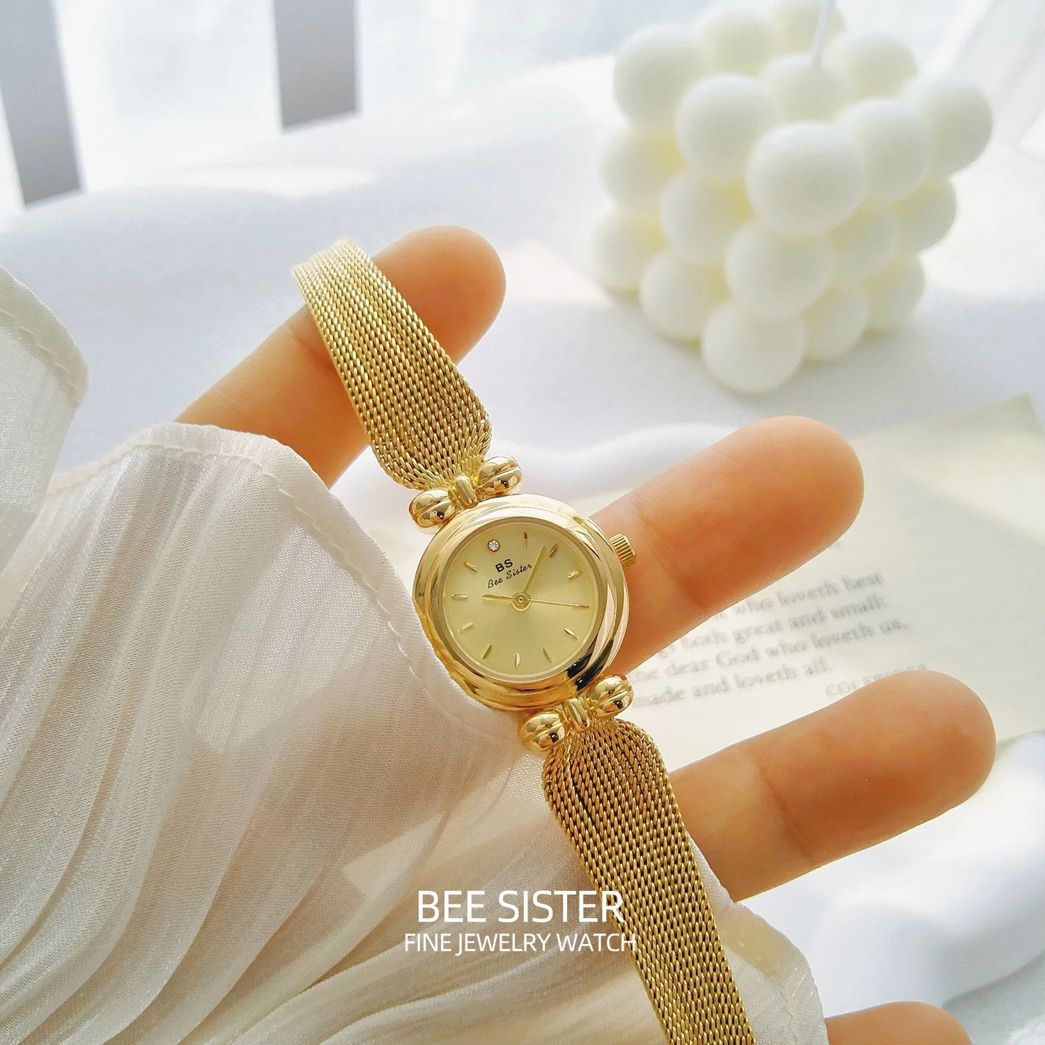 Luxury Business Women For Watches High-end Jewelry Wheat Strap Quartz Watch Gold White Surface Circular Dial Ladies' Wristwatch