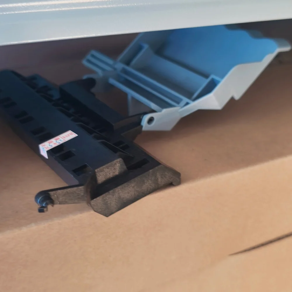 

Крышка каретки в сборе для плоттера HP DesignJet 10 20 30 70 90 100 110 120 130; верхняя крышка печатающей головки