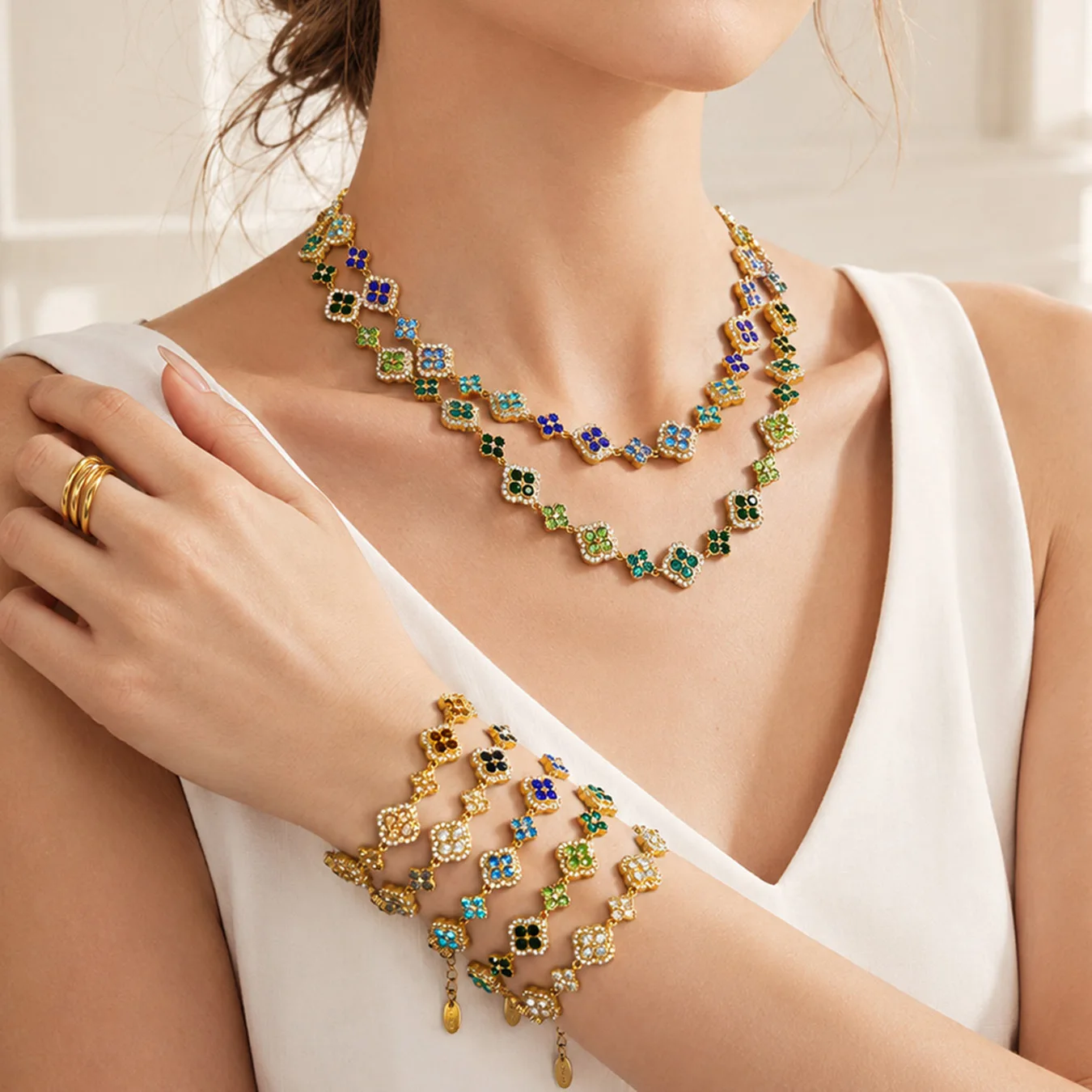 Funkelnde Mehrfarbige CZ Kleeblatt Halskette Armband Ohrringe 18K Vergoldeter Edelstahl Schmuckset für Damen