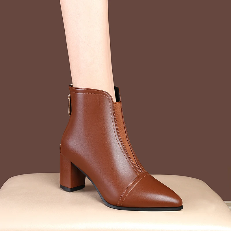 2023 Spring and Autumn New Fashion Pointed Leather Back Zipper Wearing Solid Color Versatile Comfortable Single Boots for Women