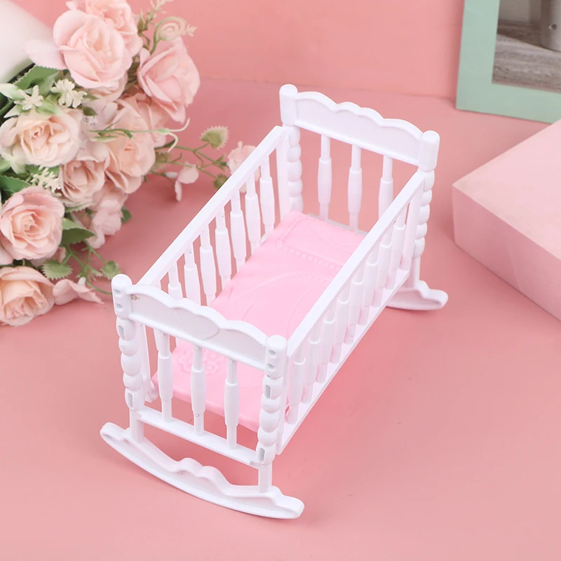 1pc 1:12 Dollhouse White Baby Doll Bed Cradle Shaker Toy Accessories Bed Cradle Crib Play House Toy Bed Cradle Children's Toy