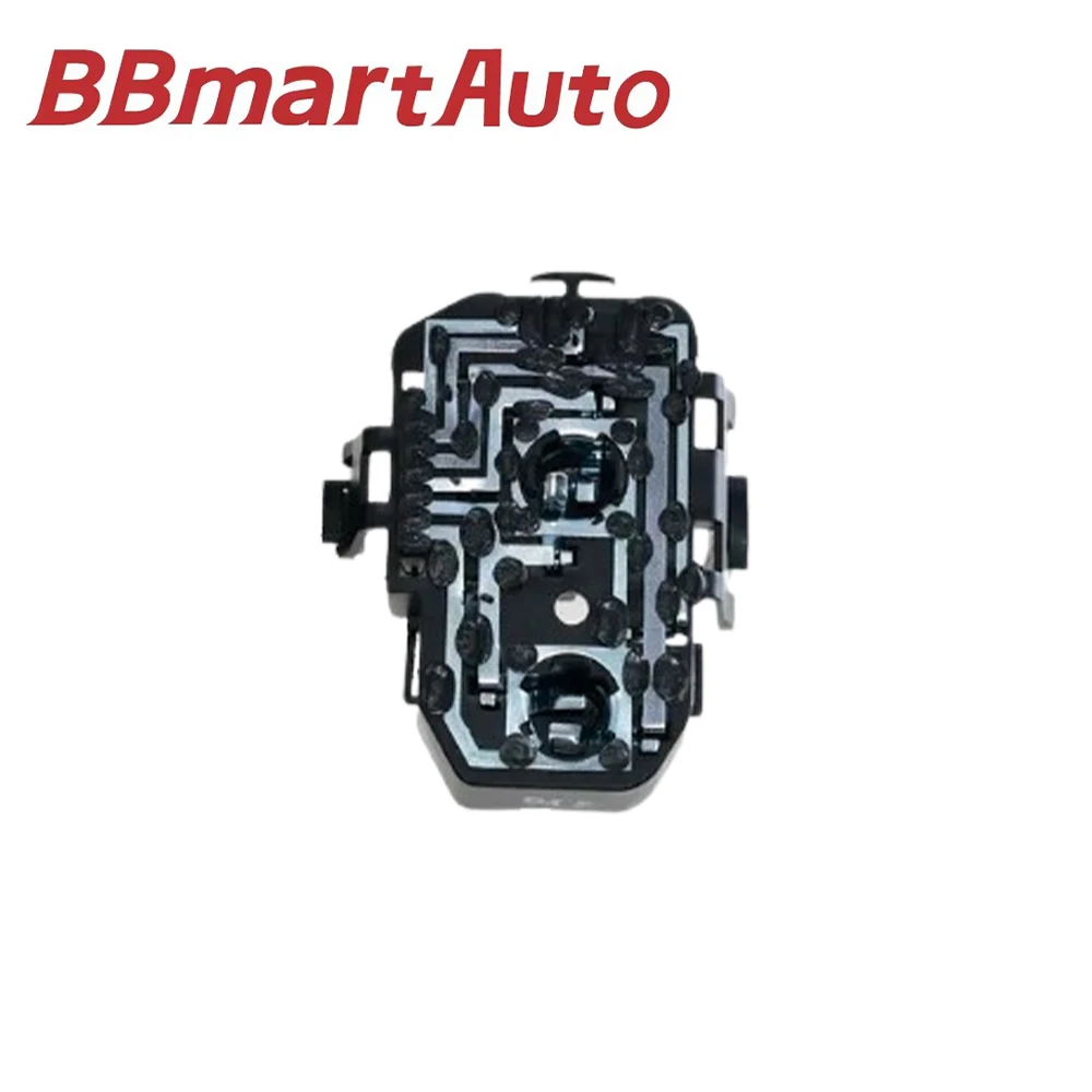 

BBmart Auto Parts 1pcs TailLight Lamp Holder For Passat 2005-2011 OE 3BD945258B High Quality Car Accessories