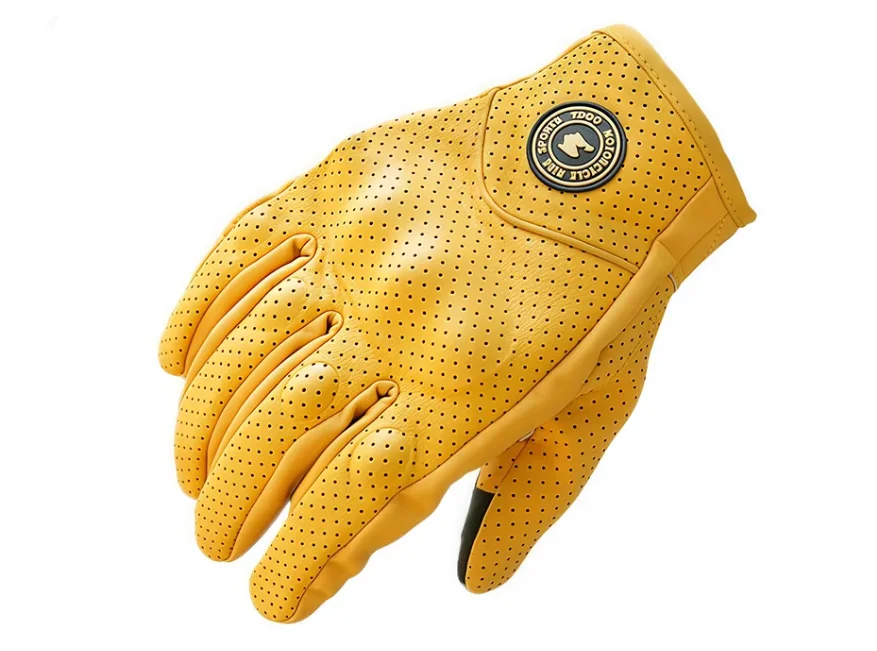 Thumbnail 4 - #12 Best Gloves to Buy In 2026