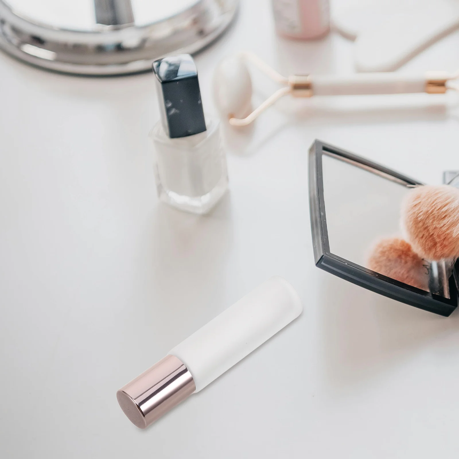 

Roll on Bottle Glass Essential Oil Holder Compact Travel Perfume Roller Bottle Oil Roller for Essential Oils Roll on Bottles