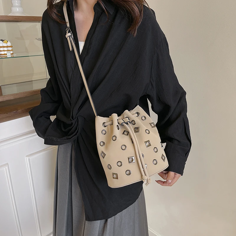 

Artisan Noble Ultimate Women Crossbody Bag Luxury Vintage Leather Handbag High End