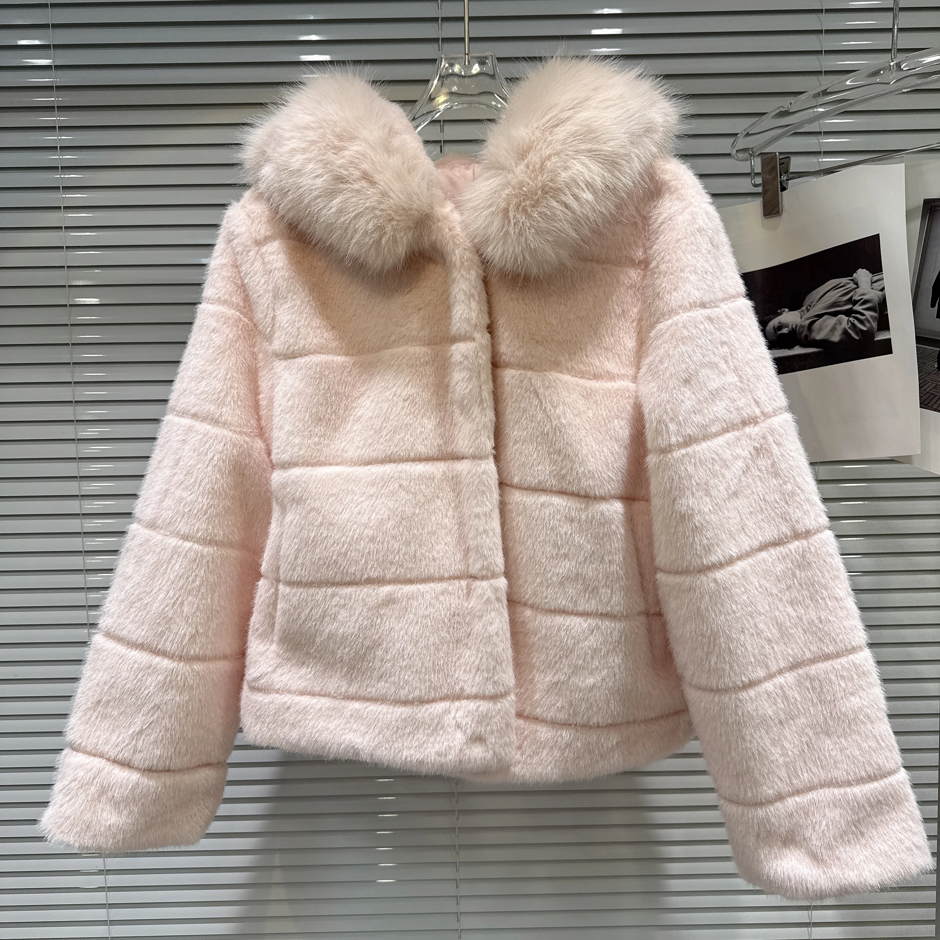 Korean Style Elegant Sweet Temperament Fluffy Hooded Single-Breasted Loose Casual Thick Warm Faux Fur Short Coat Women Winter