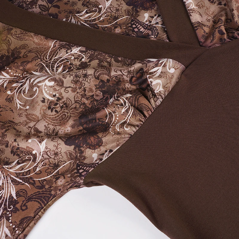 SUCHCUTE T-Shirt mit V-Ausschnitt und Patchwork-Print, Retro-Slim-Fashion-Oberteil mit Fledermausärmeln für Damen, Y2K-Ästhetik, 2000er-Jahre-Kleidung, schick, elegant – Detail 8